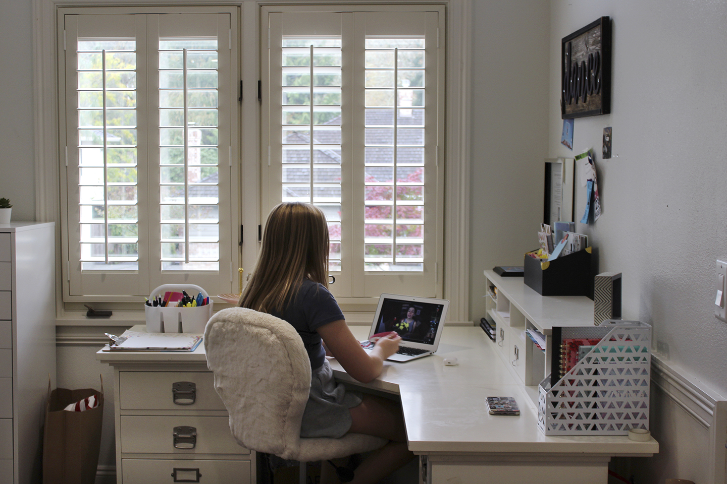 Adopting New Classroom Technologies Is Hard. A New Federal Guide Aims to  Help