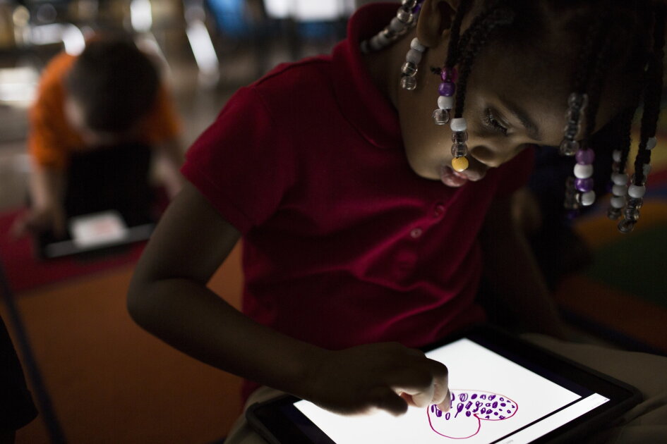 Tech for Young Students: Do 1:1 Devices Belong in Kindergarten Classrooms?