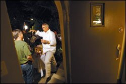 Steve Barr speaks to a member of the Los Angeles Parents Union during a meeting late last month in the Silver Lake neighborhood, where he and his family live. Mr. Barr, who has organized parents in low-income parts of the city, wants to do the same in middle- and upper-middle-class areas.