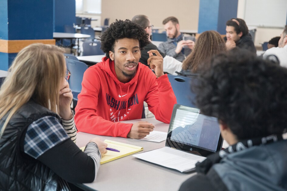 Student Teachers Are Learning Outdated Tech in Prep Programs