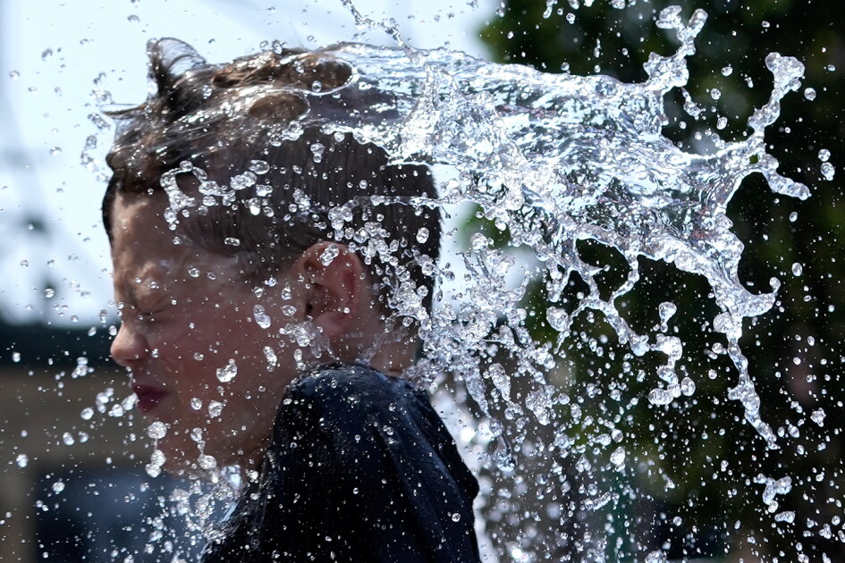 Splooting Heat How Sweltering Heat Disrupts Learning and What Schools Can Do