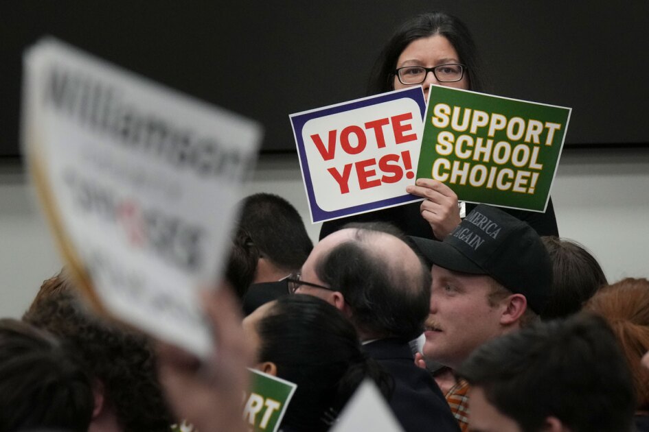 Decide In or Not? States Weigh Huge Resolution on Federal College Vouchers Decide In or Not? States Weigh Huge Resolution on Federal College Vouchers