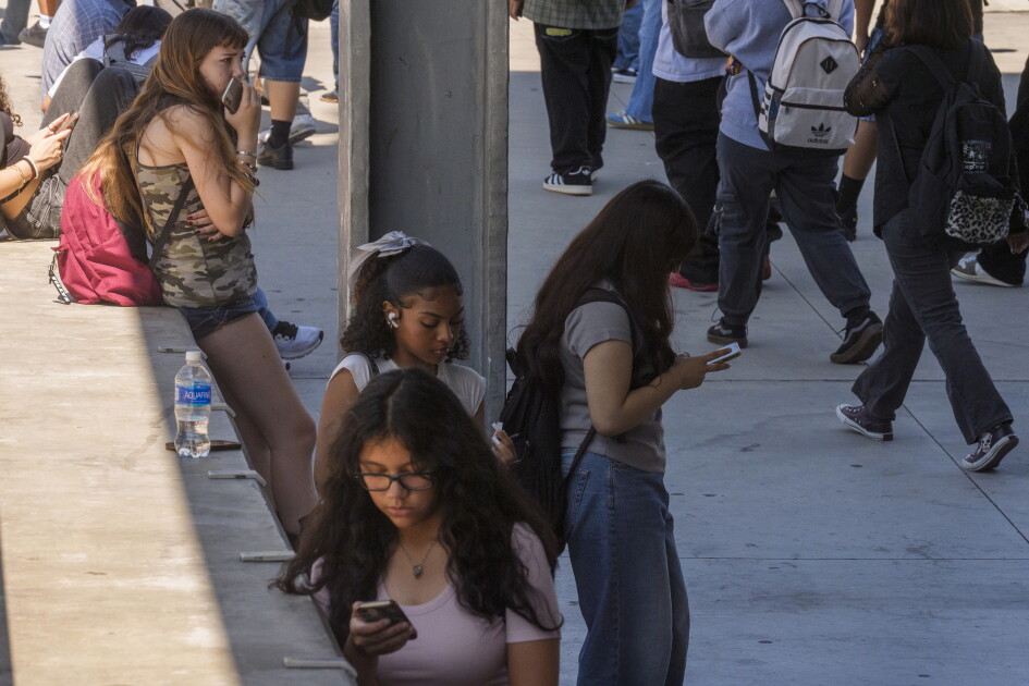Are Teens Starting to Accept Cellphone Bans? A New Survey Has Answers