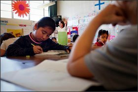 Marcia Bess instructs her 2nd grade class at Oceano Elementary School in California’s Lucia Mar district. That school system is one of a small but growing number of districts where union and district leaders are trying out ways to improve student—and teacher—learning.