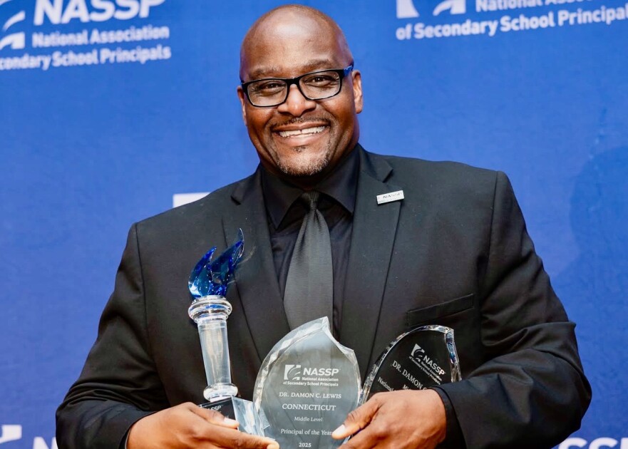 This Principal Places Relationships Forward of Content material. Right here’s How